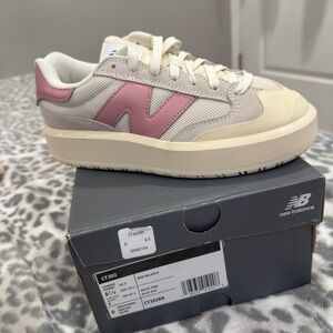 New Balance Women's Pink and Cream Casual Sneakers
